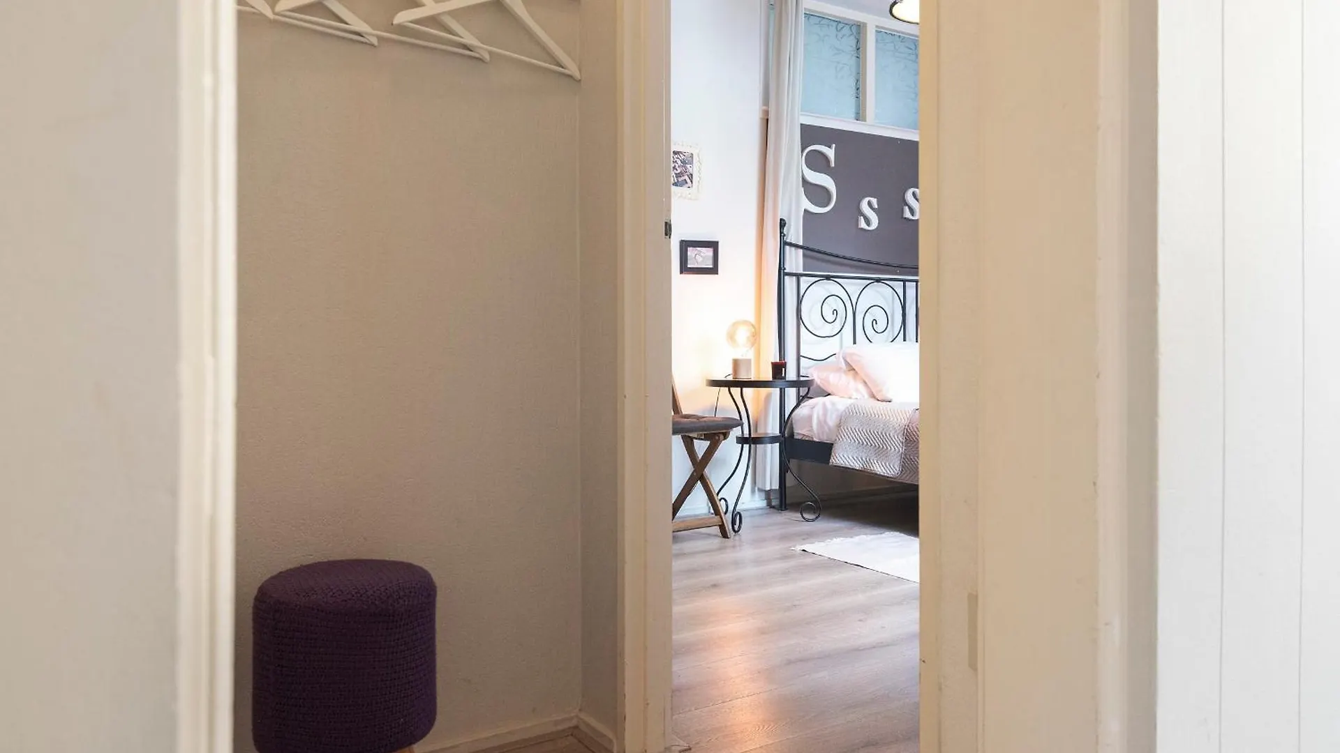 Historical Tiny Home Zandvoort Appartamento